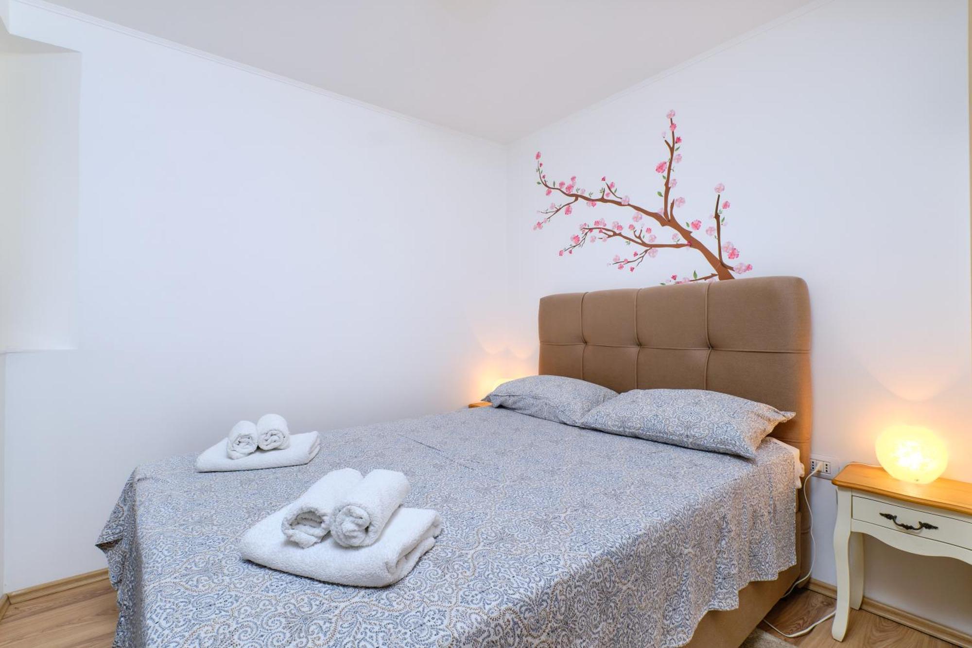 Apartments Antonella Veli Lošinj Eksteriør billede