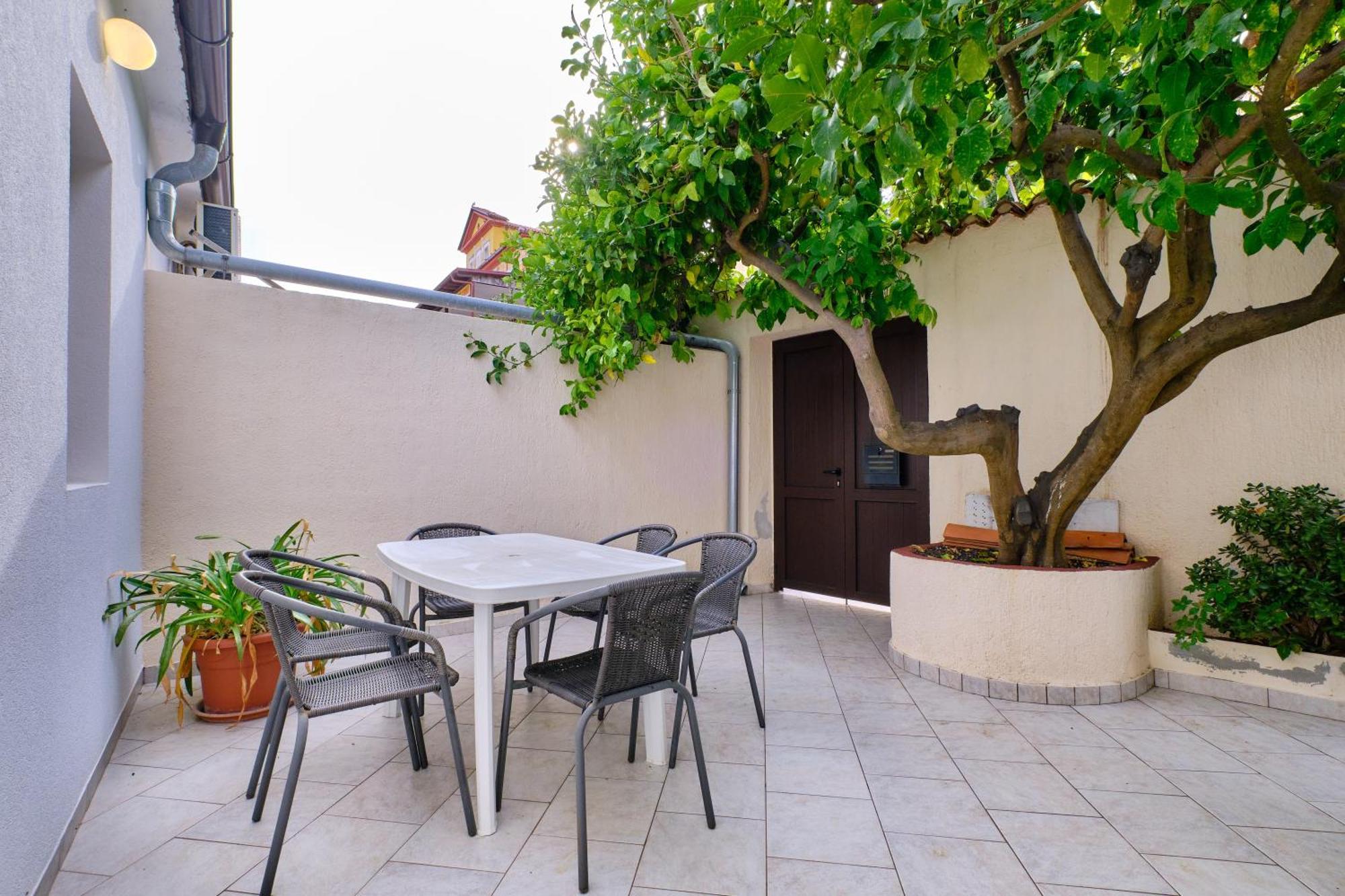 Apartments Antonella Veli Lošinj Eksteriør billede