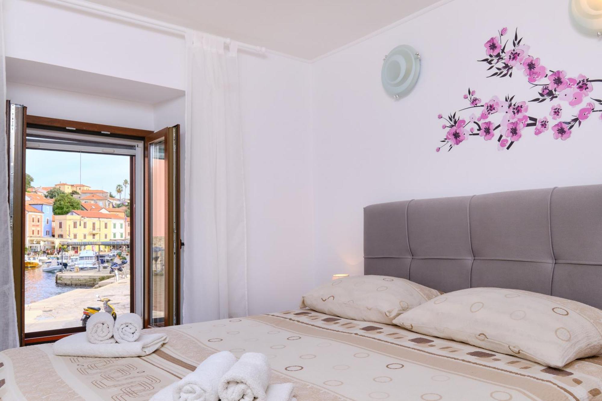 Apartments Antonella Veli Lošinj Eksteriør billede
